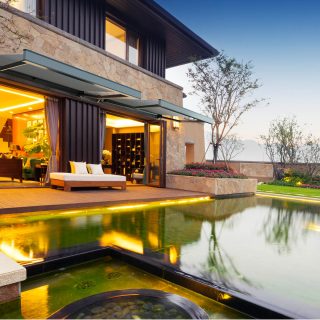 Store banne avec coffre à Caen